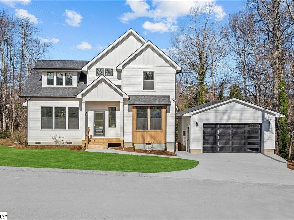 7 Farrell Kirk Ln, Greenville
